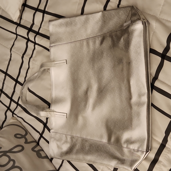 Clinique silver tote bag! - Picture 1 of 7
